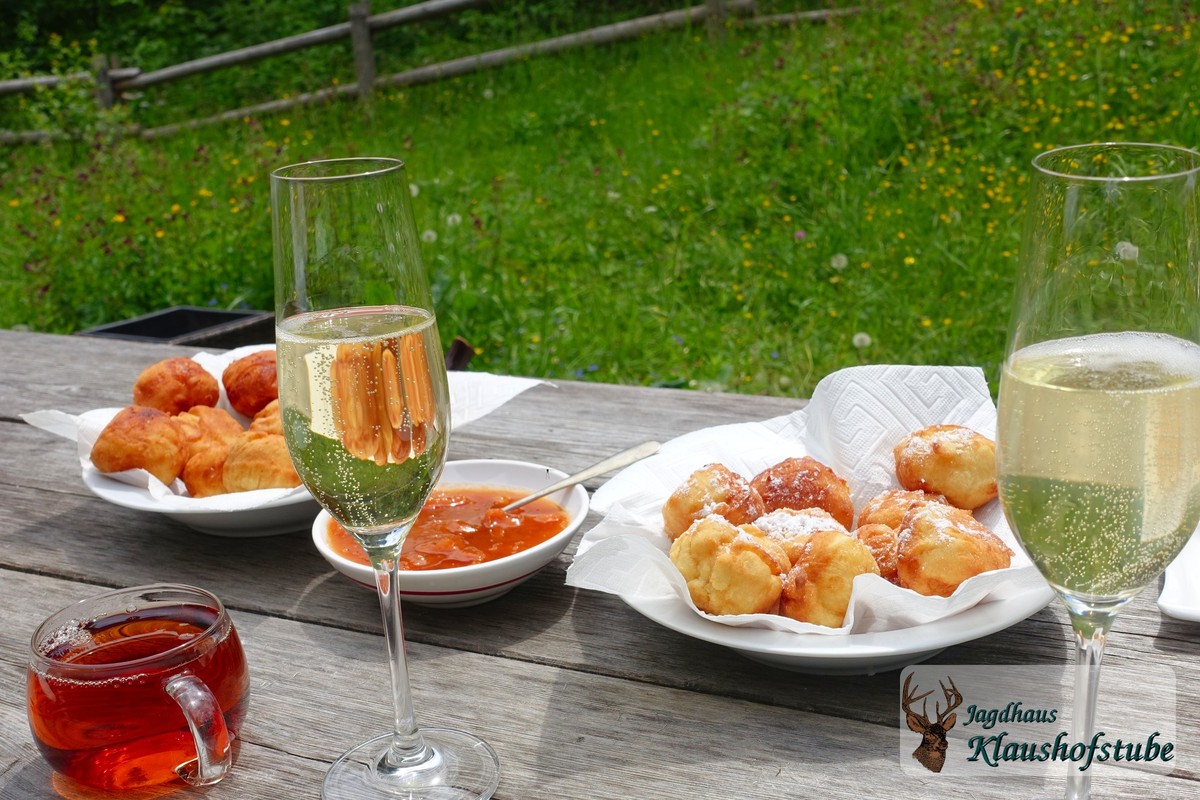 Sektfrühstück Gästeterrasse