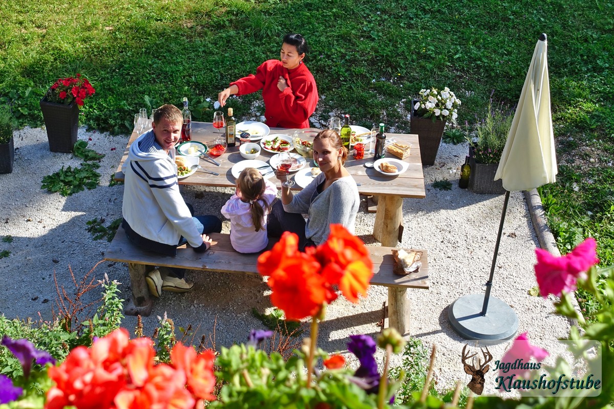 Essen auf der Terrasse